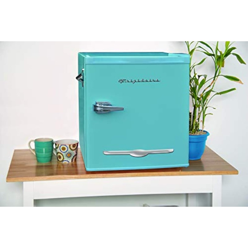 Title 5, 1.6 Cu Ft Blue Retro Fridge with Side Bottle Op...