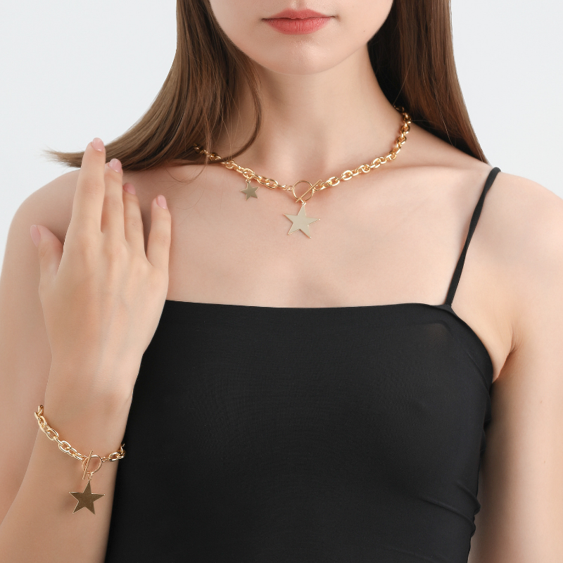 Kpop Fashion Necklace Image 1