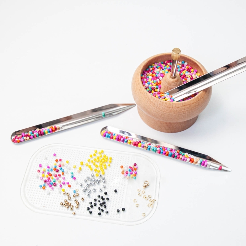 Beading Spoon and Washable Silicone Non-Slip Cushion Bead Picker and Slip-Resistant Mat for Storage Organization 2Piece