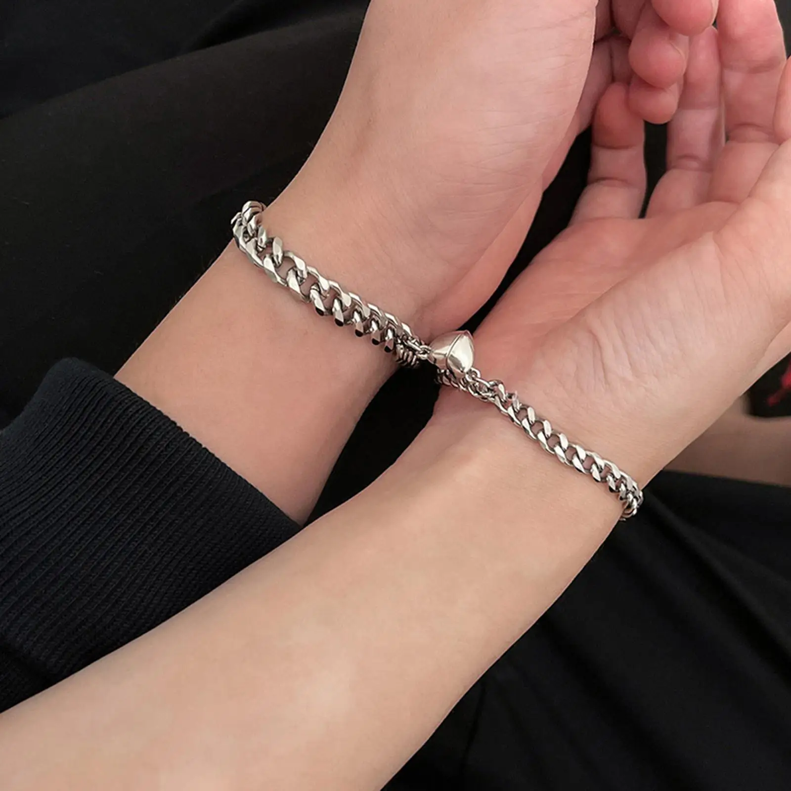 2Pcs Titanium heart Magnetic Couple Bracelets Jewelry for Friendship