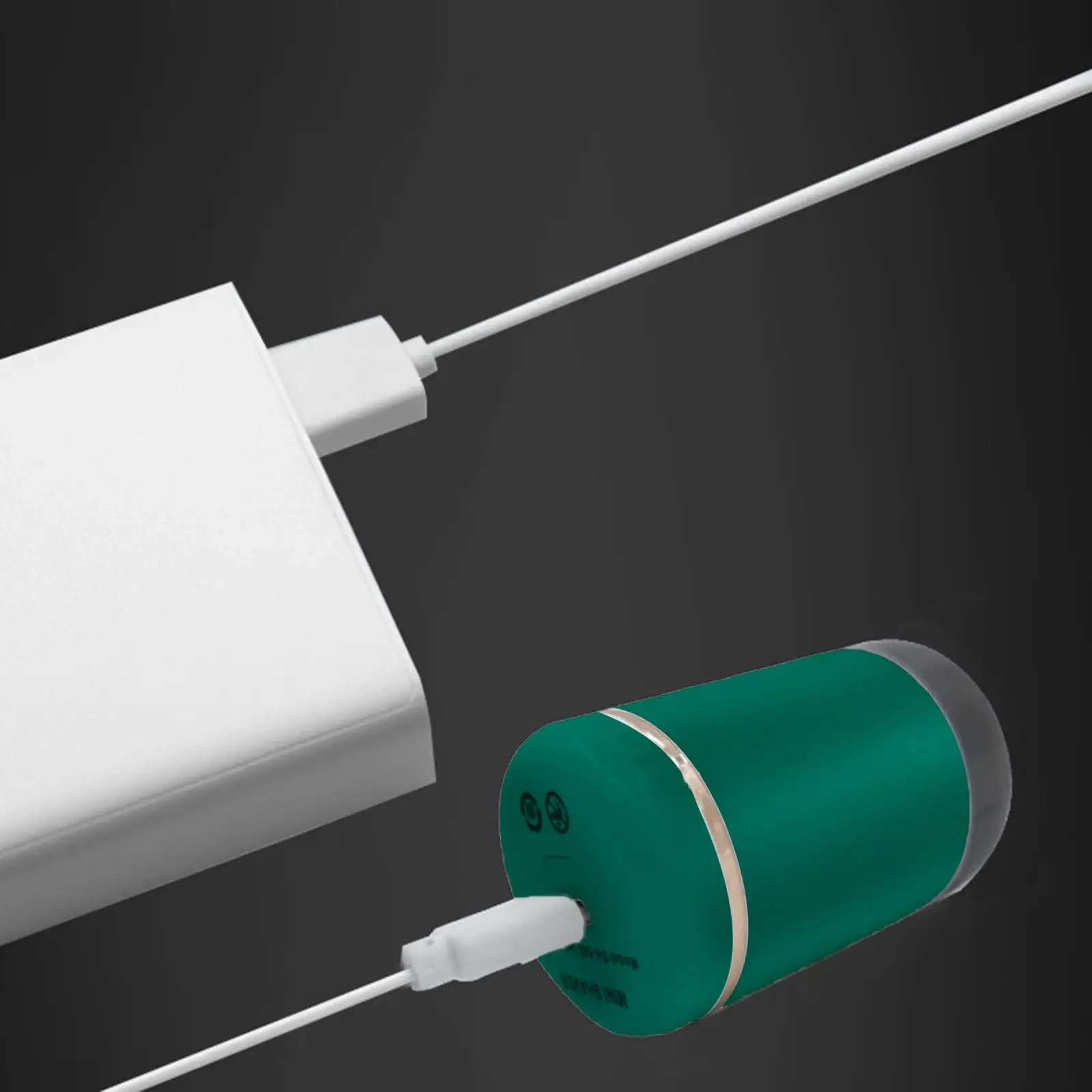 Men`s Mini Portable Electric Shaver USB Rechargeable Quiet Efficient 6x4cm