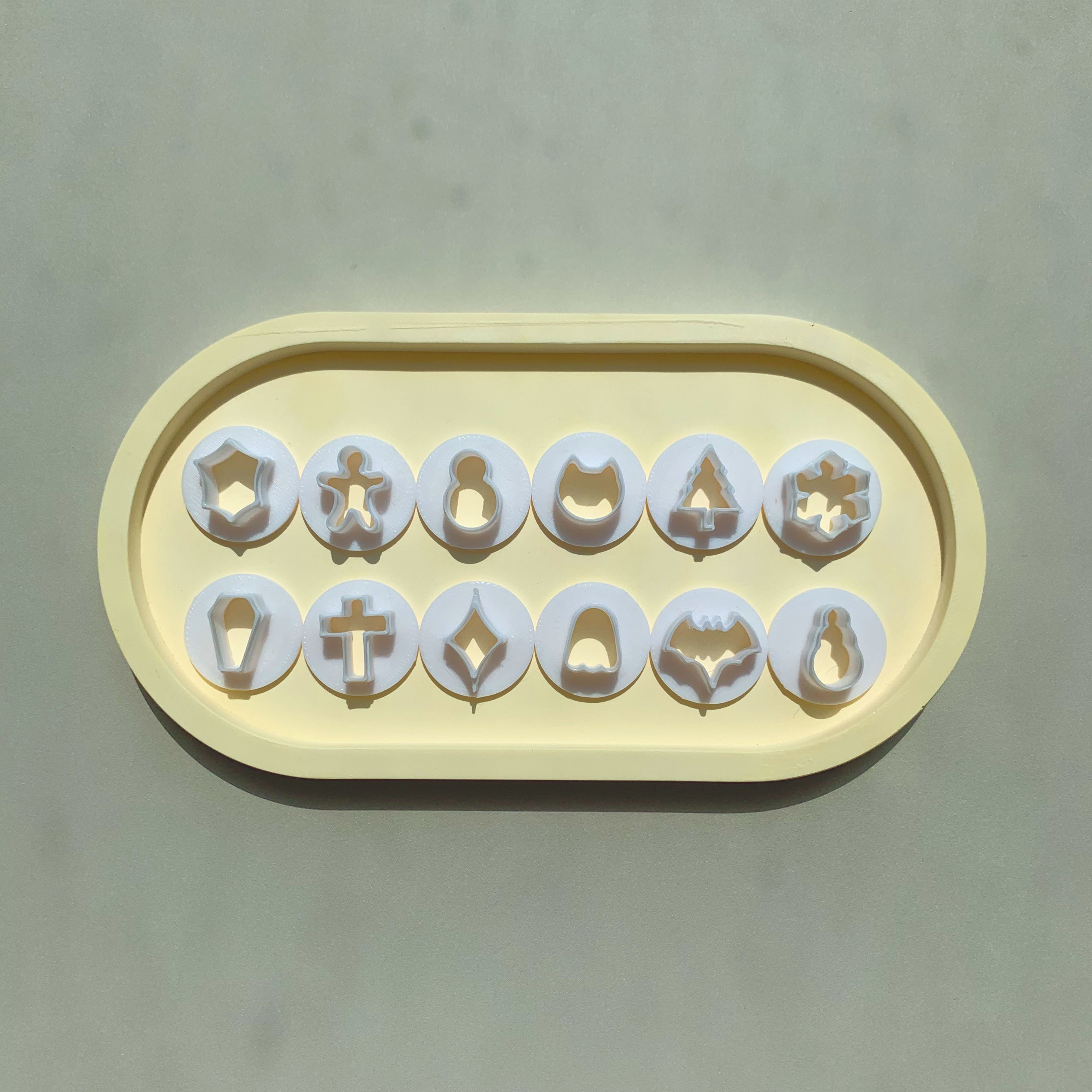 Description Picture 5 of itemChristmas Halloween Theme Snowman/Bat/Tree Shape Mini Polymer Clay Cutters Clay Cutting Mold For DIY Earrings Jewelry Decoration