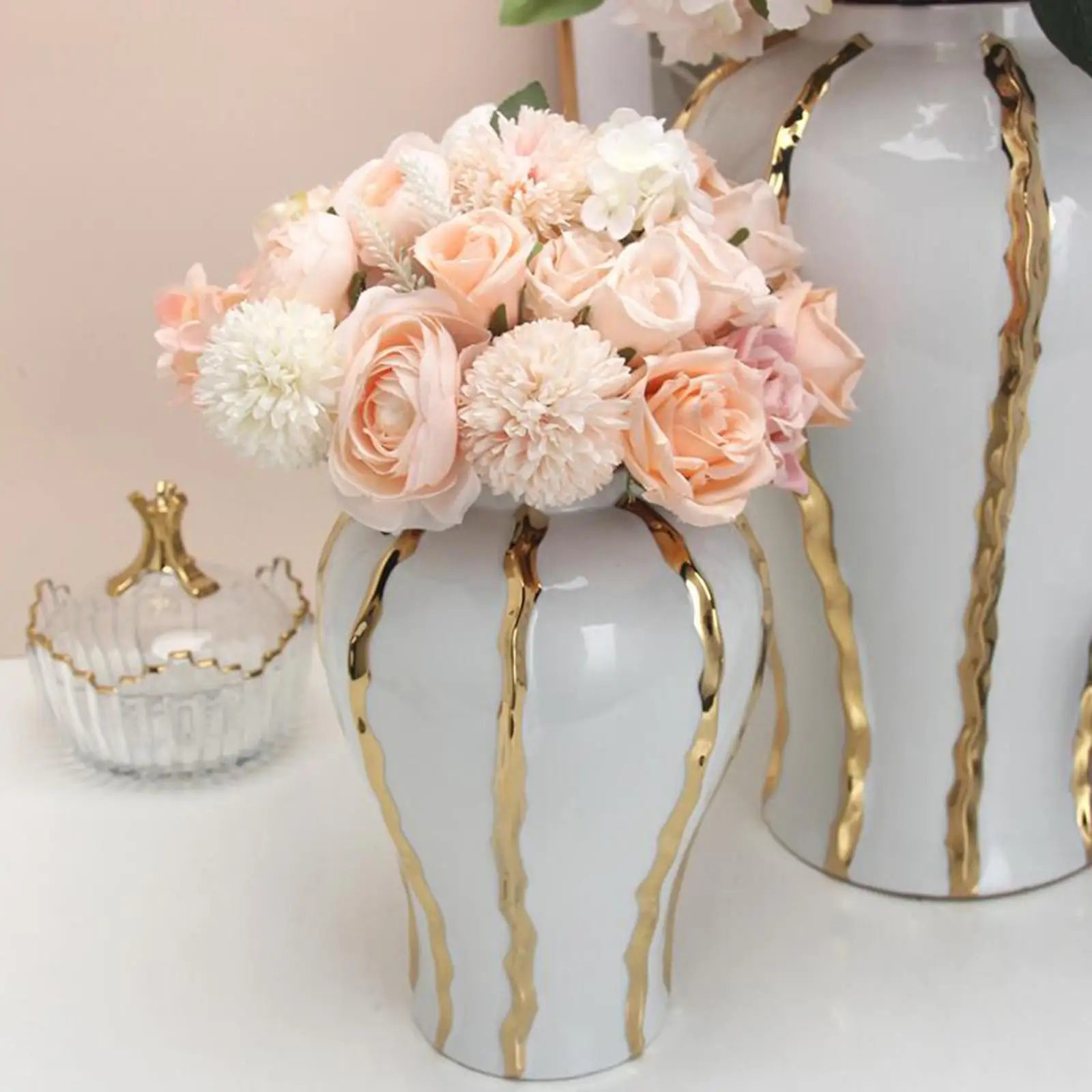 Ceramic Flower Vase Fine Workmanship Display Porcelain Ginger Jar Temple Jar for Bedroom Weddings Livingroom Office Desk