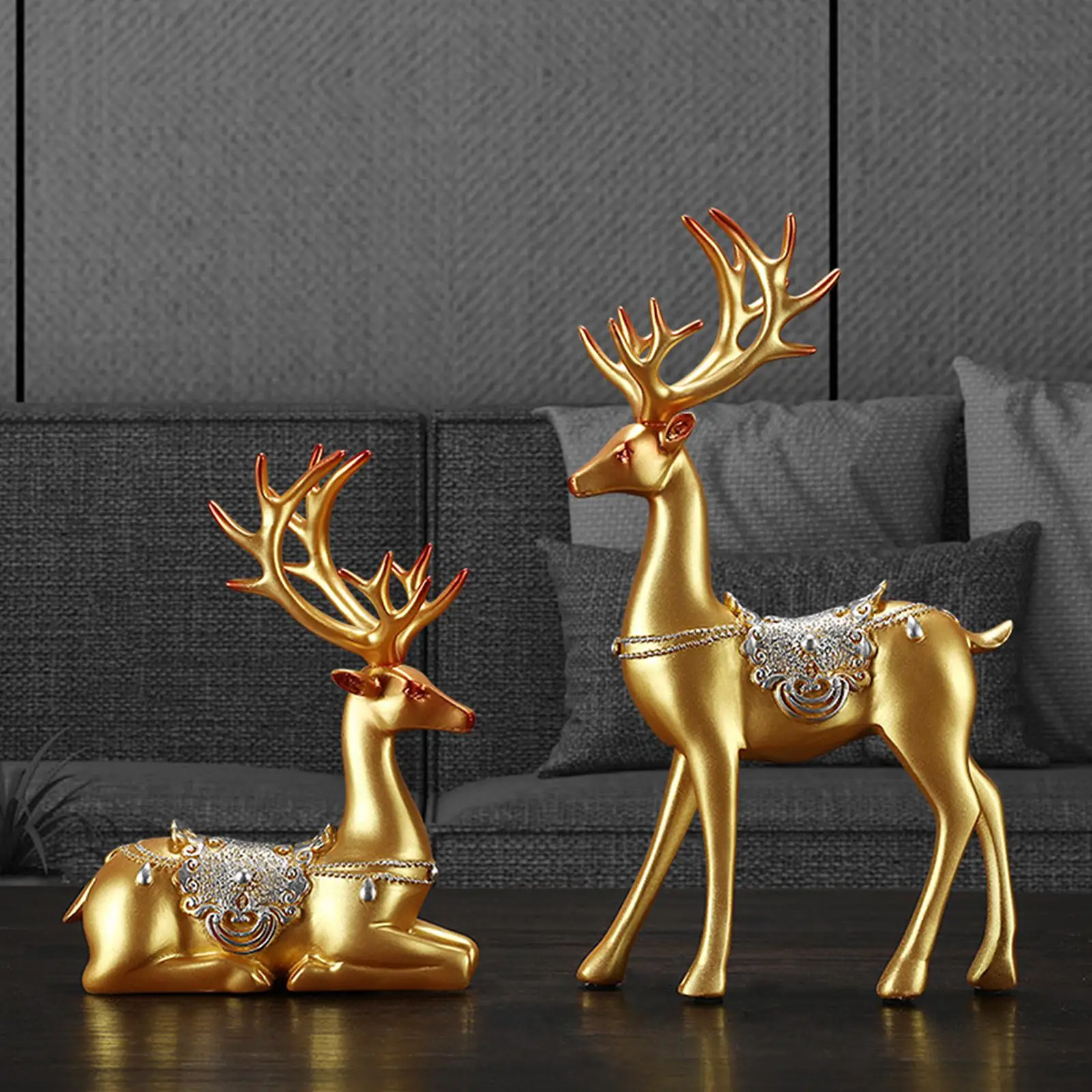 Set of 2 Reindeer Figurines Resin Deer Statues for Home Table Decoration