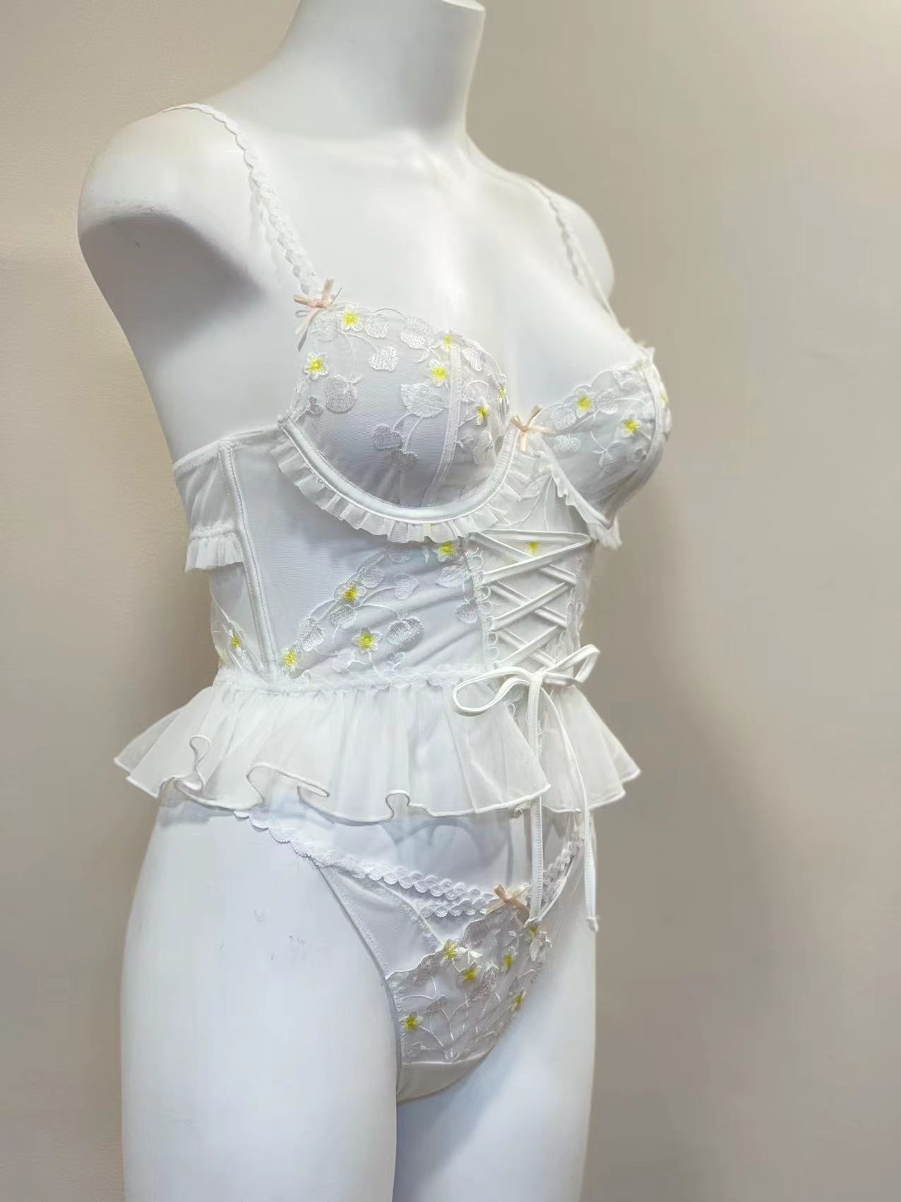 Neue Spitze Fishbone BH und Höschen Set Blumen Dessous sexy Bra lette Frauen Unterwäsche weibliche dünne Baumwolle Tasse Push-up durchsichtigen BH – Detail 2