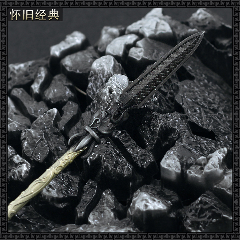 22cm Fünf Tigers Gebrochen Seele Speer Lance Alte Metall Waffen Modell Zu Hause Dekoration Handwerk Sammlung Puppe Ausrüstung Zubehör – Detail 3