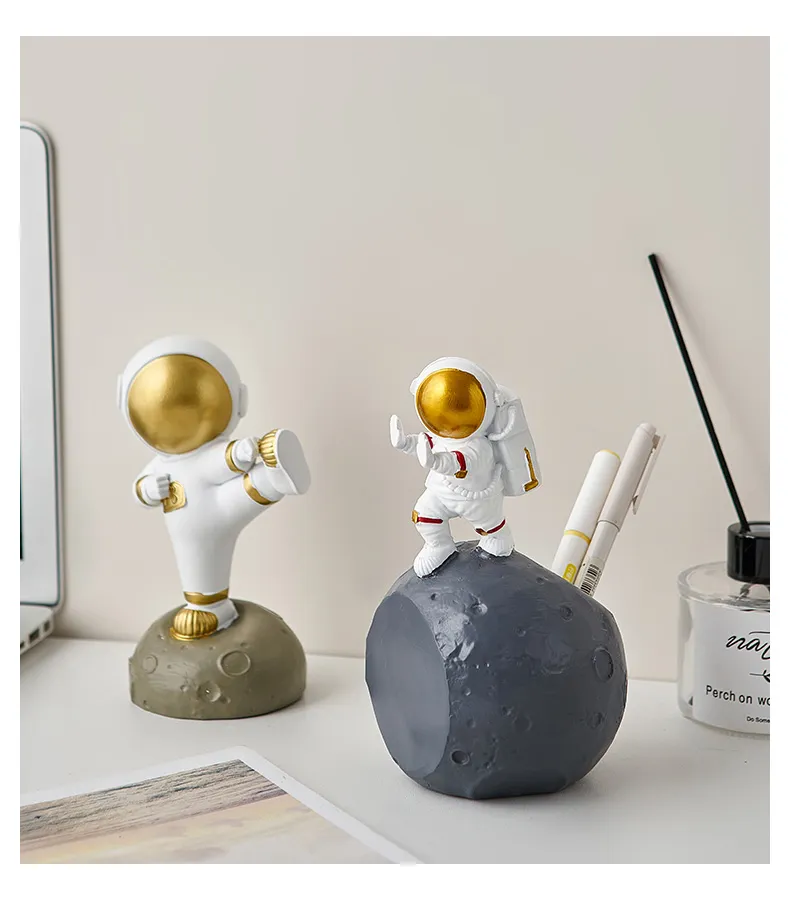 Home Decor Creative Astornaut Book End Ornament Nordic Style Living Room Study Bookshelf Decoration Accessories Space Man Statue