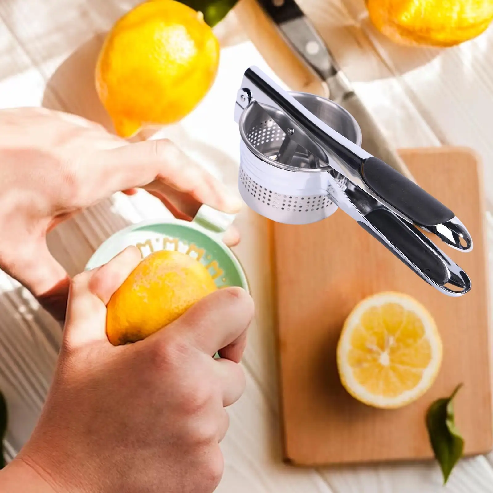 Fruit Lemon Squeezer Portable Manual Juicer for Kitchen Outdoor Restaurant