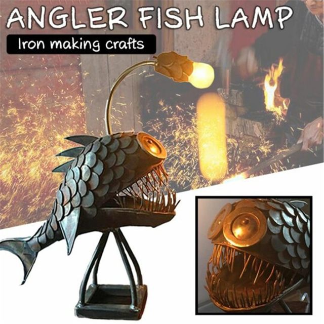 Angler Fish Lamp Steampunk Halloween Steampunk Decoration Vintage Iron Art Handmade Statue Sea Animal Ornament Desktop Night Light top Gift Beds