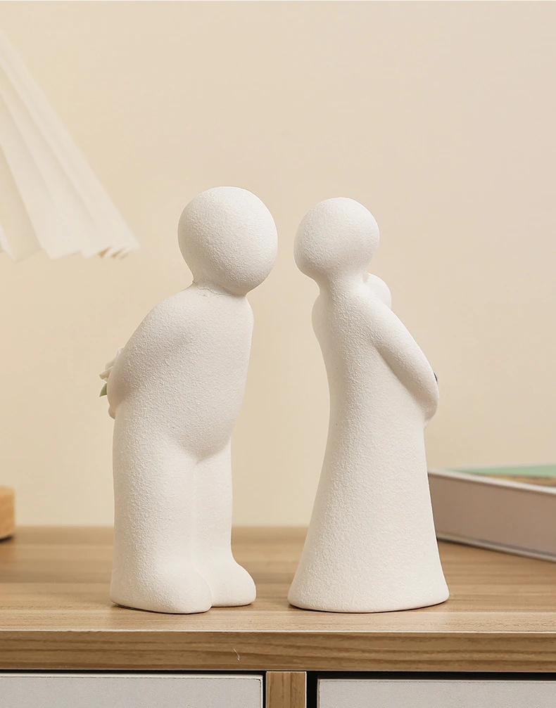 Creative Couple Figurine