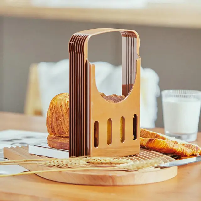 Affettatrice per pane in bambù/plastica pieghevole nordica taglierina per  legno Toast pagnotta guida per tagliare affettatrice cucina strumenti per