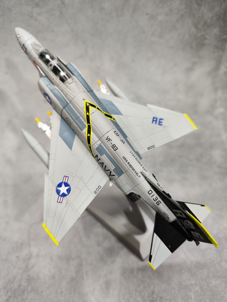 Модель литая самолета в масштабе 1/100, игрушки, модель модели F-4 Phantom  II, металлический самолёт для мальчиков, коллекционный подарок для детей |  AliExpress