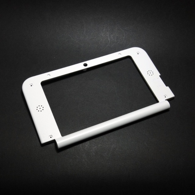 Nintendo top 3DS XL in White for parts - as is!