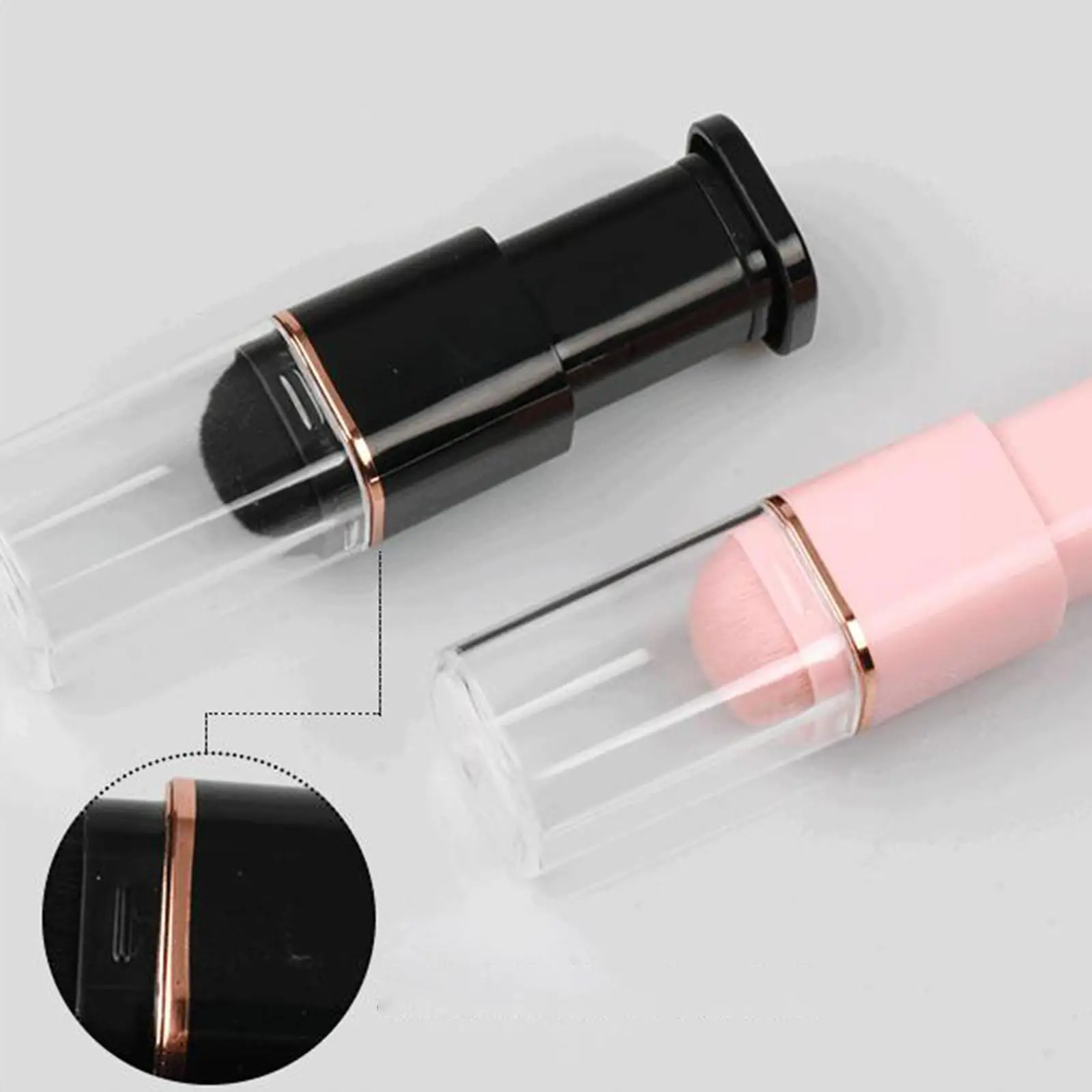 Portable Retractable Makeup Brush Travel with Cover Small Face Blush Brush for Loose Powder Highlighter Buffing