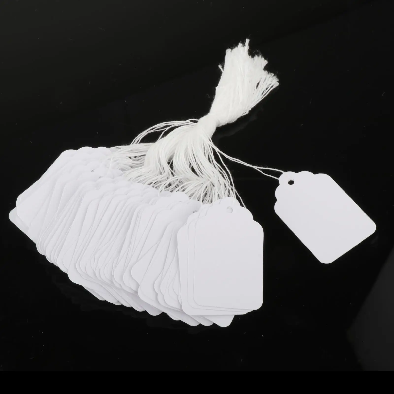 100x Paper Tags with String Attached Marking Strung Tags Price Hanging Labels for Clothing Party Favor Wedding Rings Jewelry