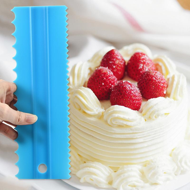 Grattoirs à Gâteau Acier Inoxydable - Lot De 4 Avec Motifs Différents - Pour Décorer Gâteaux, Mousses, Crème Au Beurre - Outils Pâtisserie