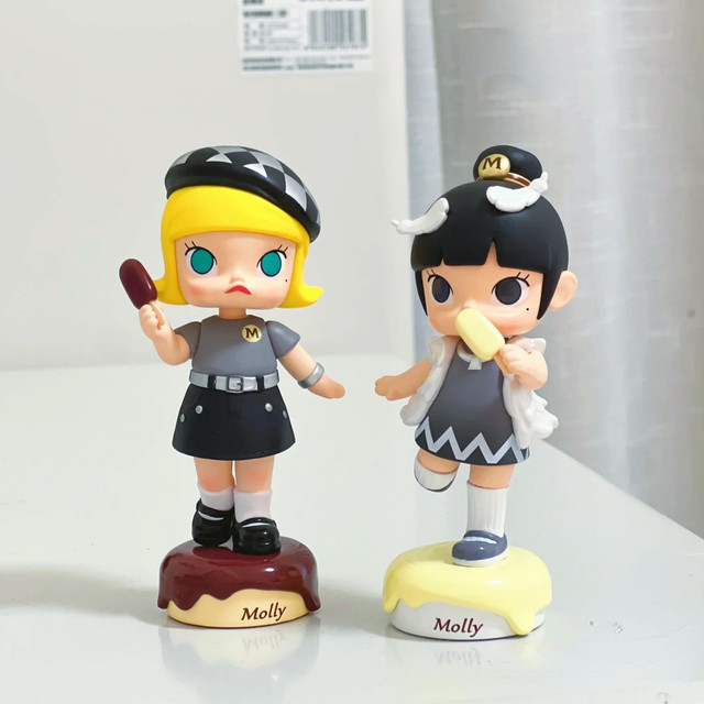 Pop Mart Molly Ice Cream Summer Collaboration Action Figure