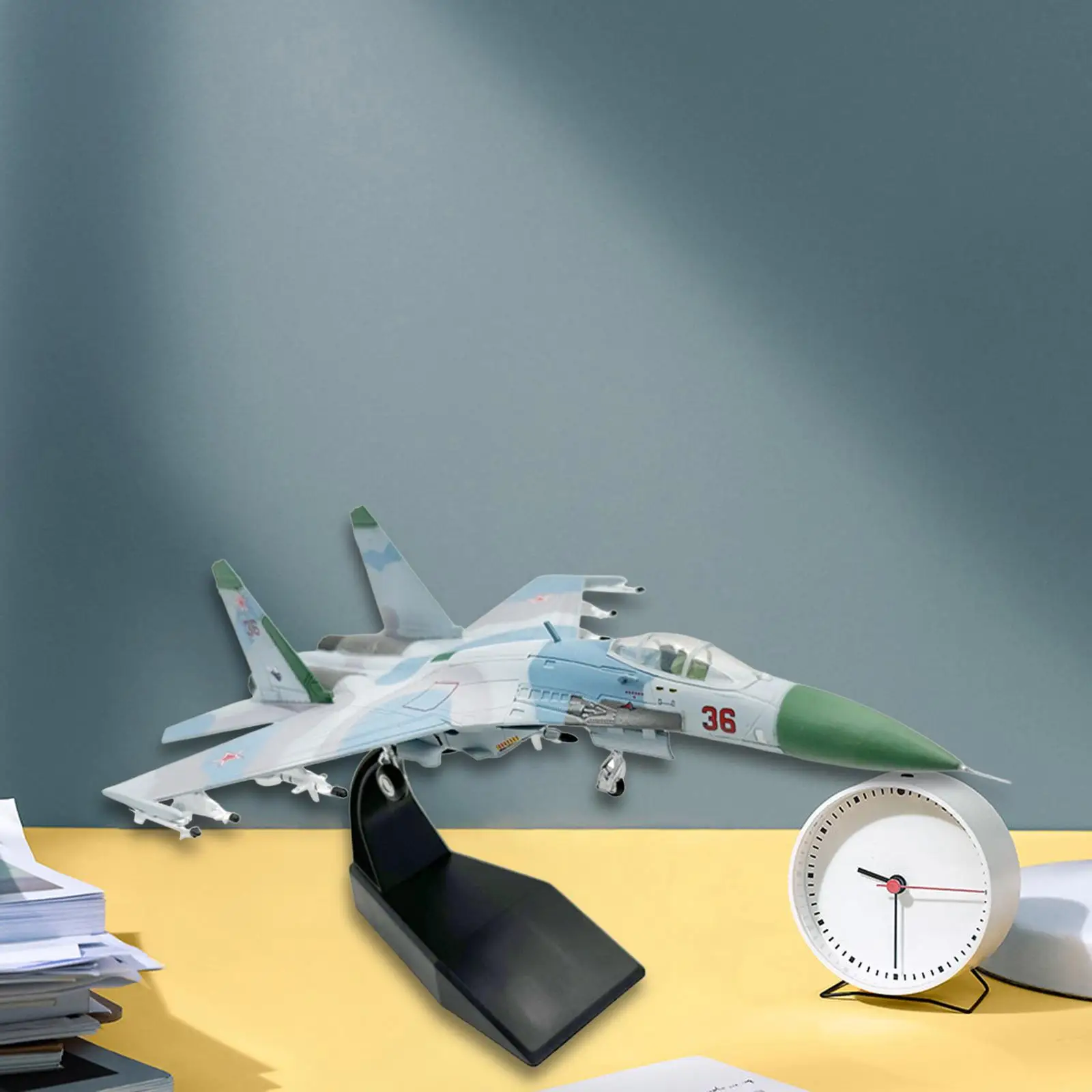 Diecast Alloy Model 1/100 Scale SU 27 Aircraft Collection Fighter for TV Cabinet Bookshelf Bar Home Aviation Commemorate