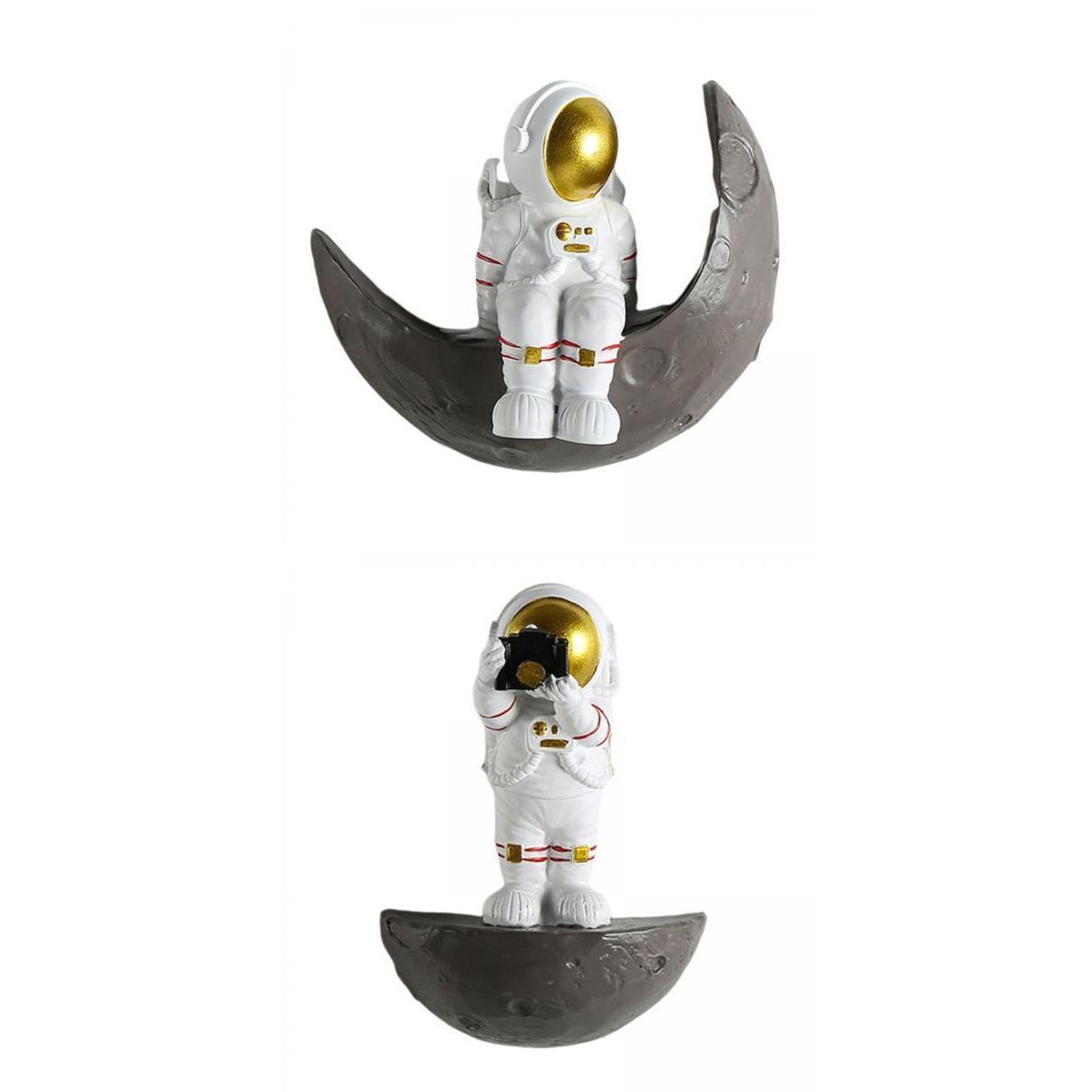 2pcs Art Astronaut Wall Mounted Sculpture Spaceman Kid  Bar Decor