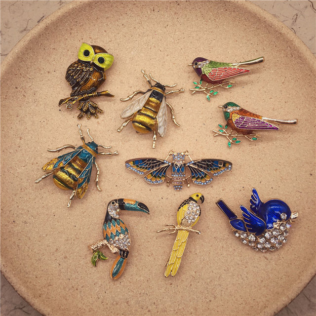 Statement Insect Brooches for shops Women Elegant Accessories Brooch pin for Birthday,