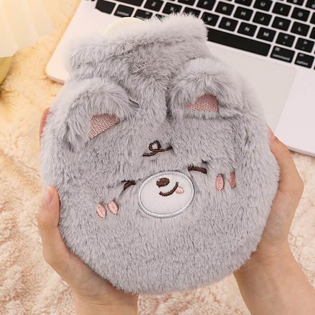 China Manufacturer Medical Mini Large Red Nature Baby Adult 2000ml PVC Cold Hot  Water Bottles Bag with Plush Cover - China PVC Hot Water Bottle and PVC Hot  Warmer for Promotion Gift