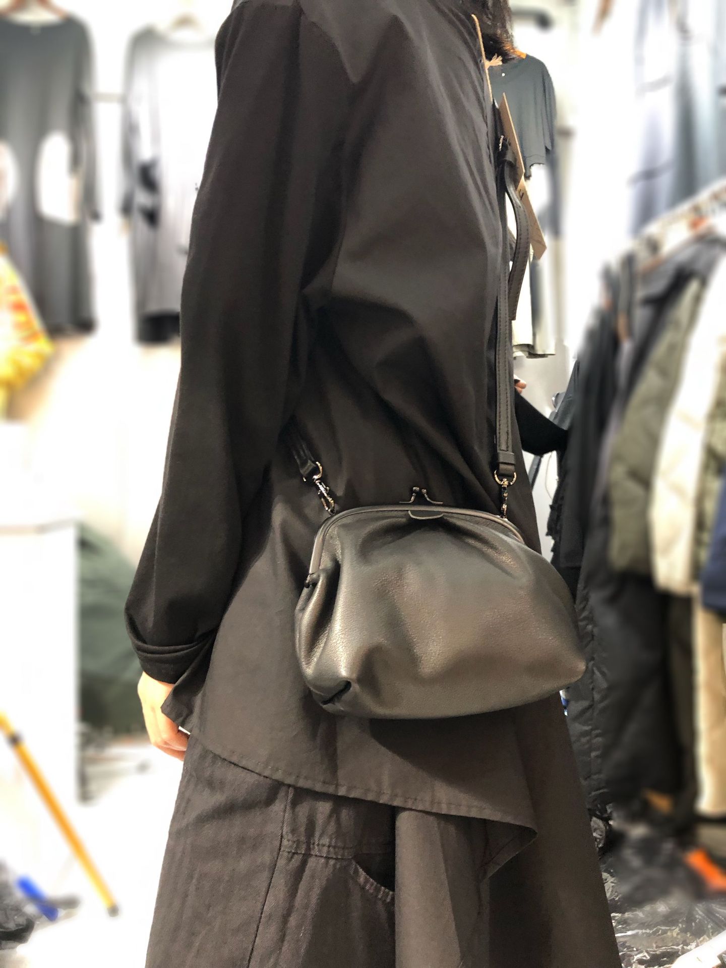 Vintage Leder handgemachte Oberschicht Rindsleder Umhängetasche Umhängetasche Damen Brusttasche Fanny Pack kleine Tasche Clip Bag – Detail 6