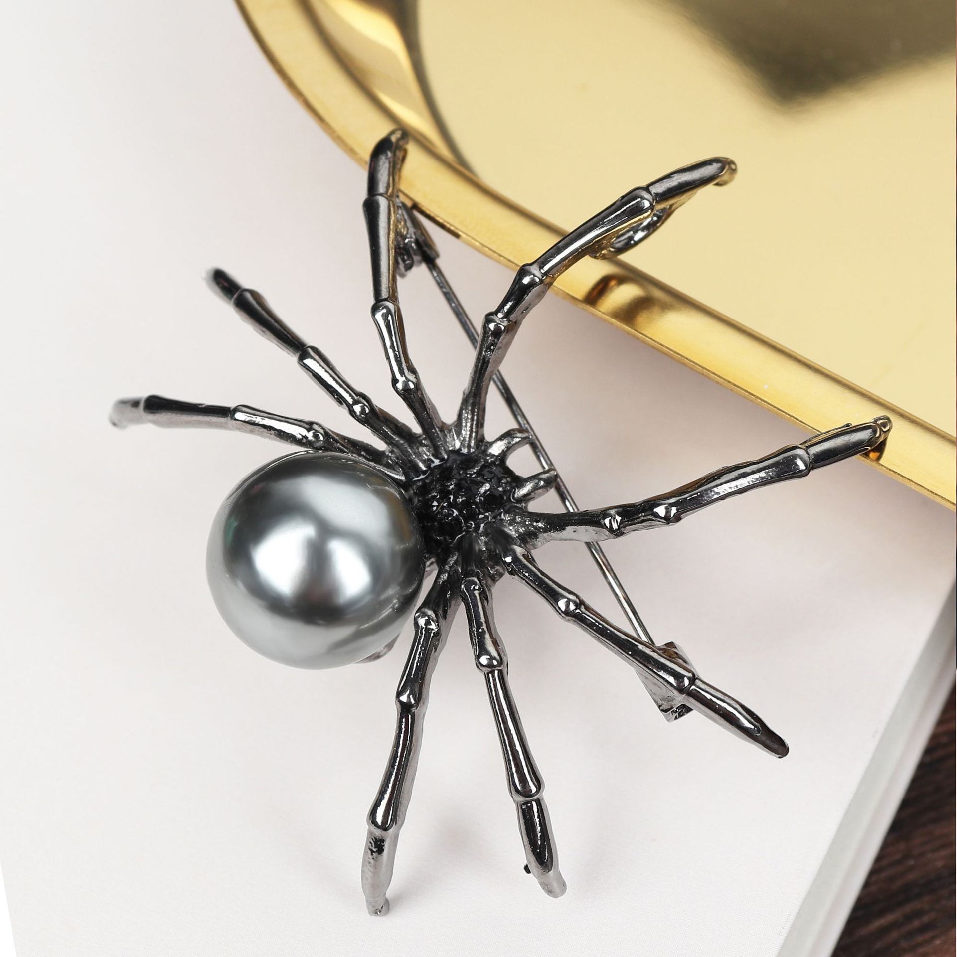 Punk Personalisierte Schwarze Perle Spinne Broschen Für Frauen Männer Kreative Kleidung Schal Zubehör Brosche Metall Pin Party Schmuck – Detail 7
