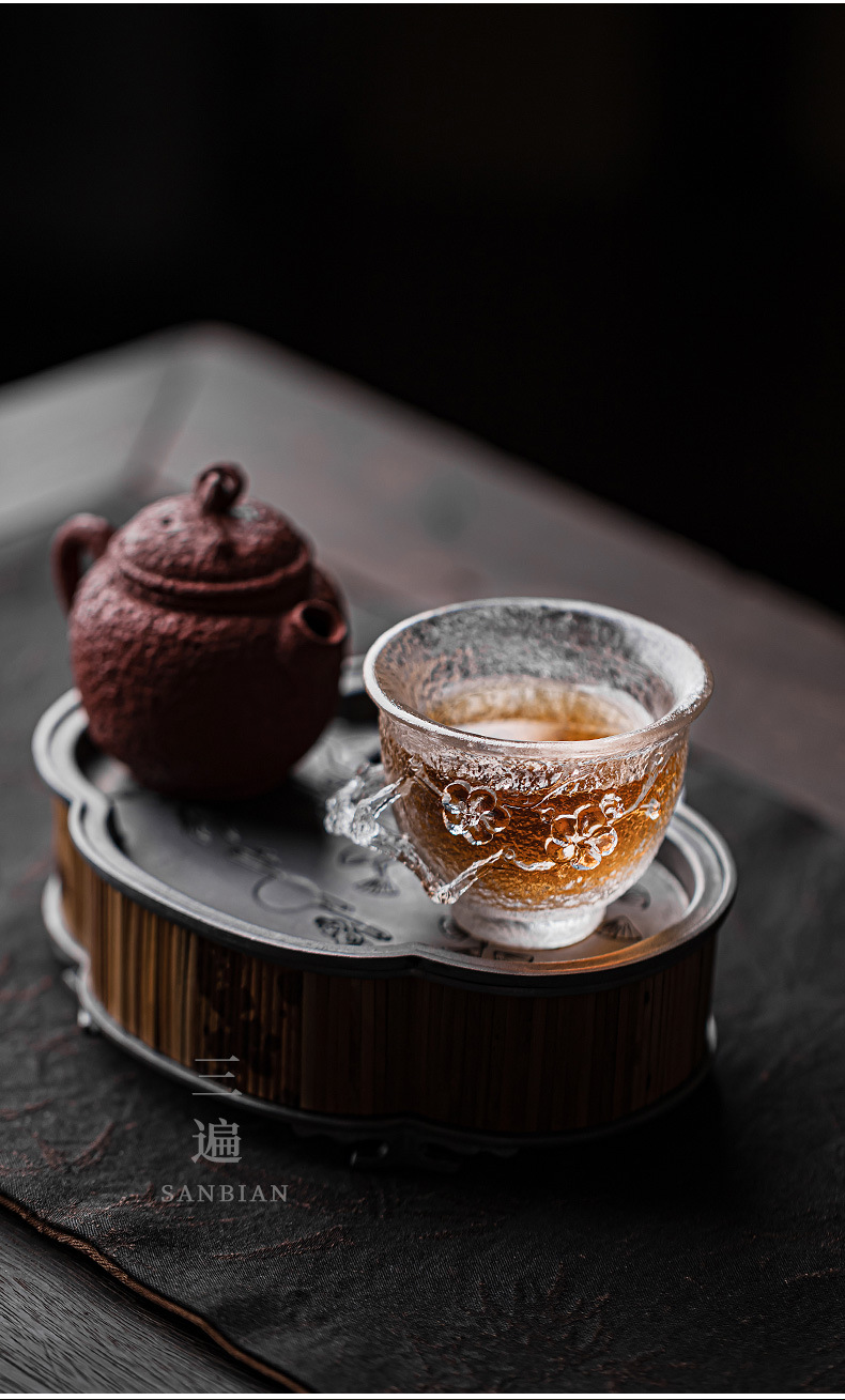 Glass Plum Blossom Cup_04.jpg