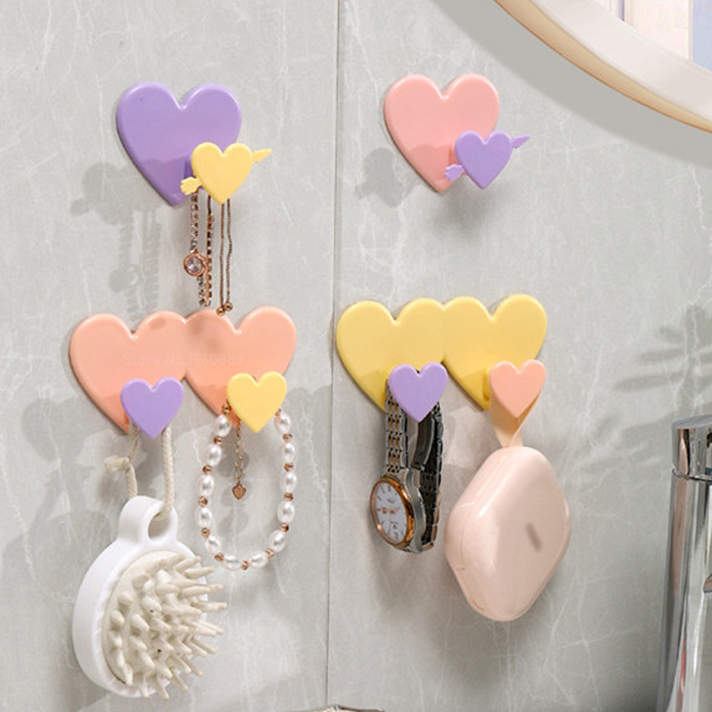 Description Picture 4 of itemHeart-shaped Self Adhesive Wall Hook Without Drilling Coat Bag Bathroom Door Kitchen Towel Hanger Hooks Home Storage Accessories