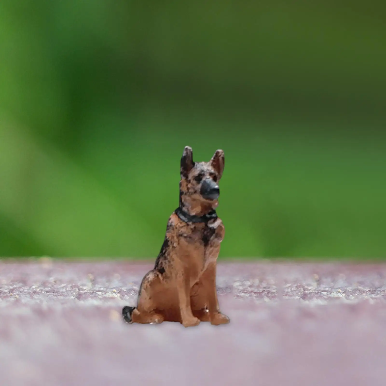 1:64 Scale Tiny Dog S Gauge Fairy Garden Movie Props Layout Train Railway Dioramas Miniature Resin Figurines Decor