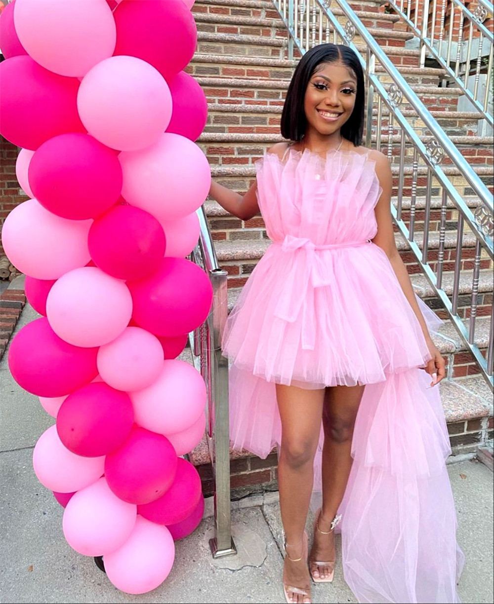 mulheres, vestido de festa em camadas, elegante