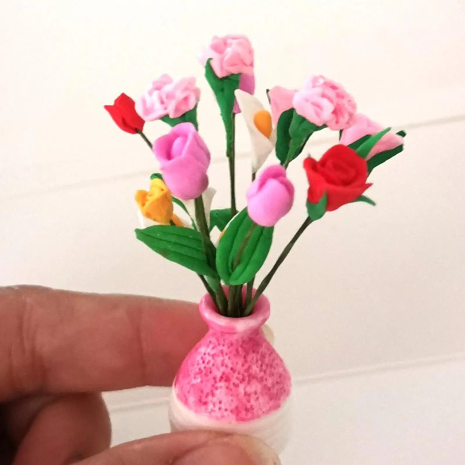 Simulation Mini Potted Plant Tiny Flowers in Pot Pretend 1:12 Scale Dollhouse Flowes for Micro Landscape Gift Ornaments