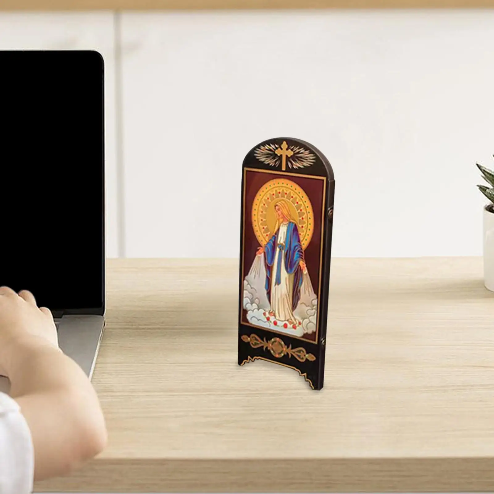 Mini Folding Screens Lacquerware Religious Figure Gift Arts Small Holy Figure Screens for Indoor Decor