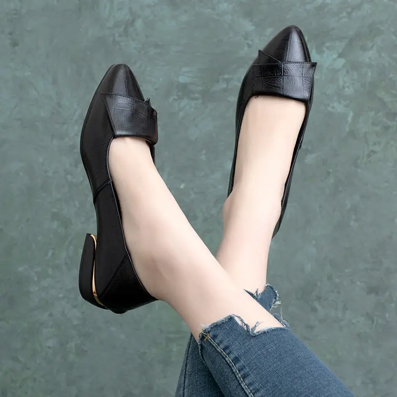 Туфли на среднем каблуке: фото красивых модных моделей