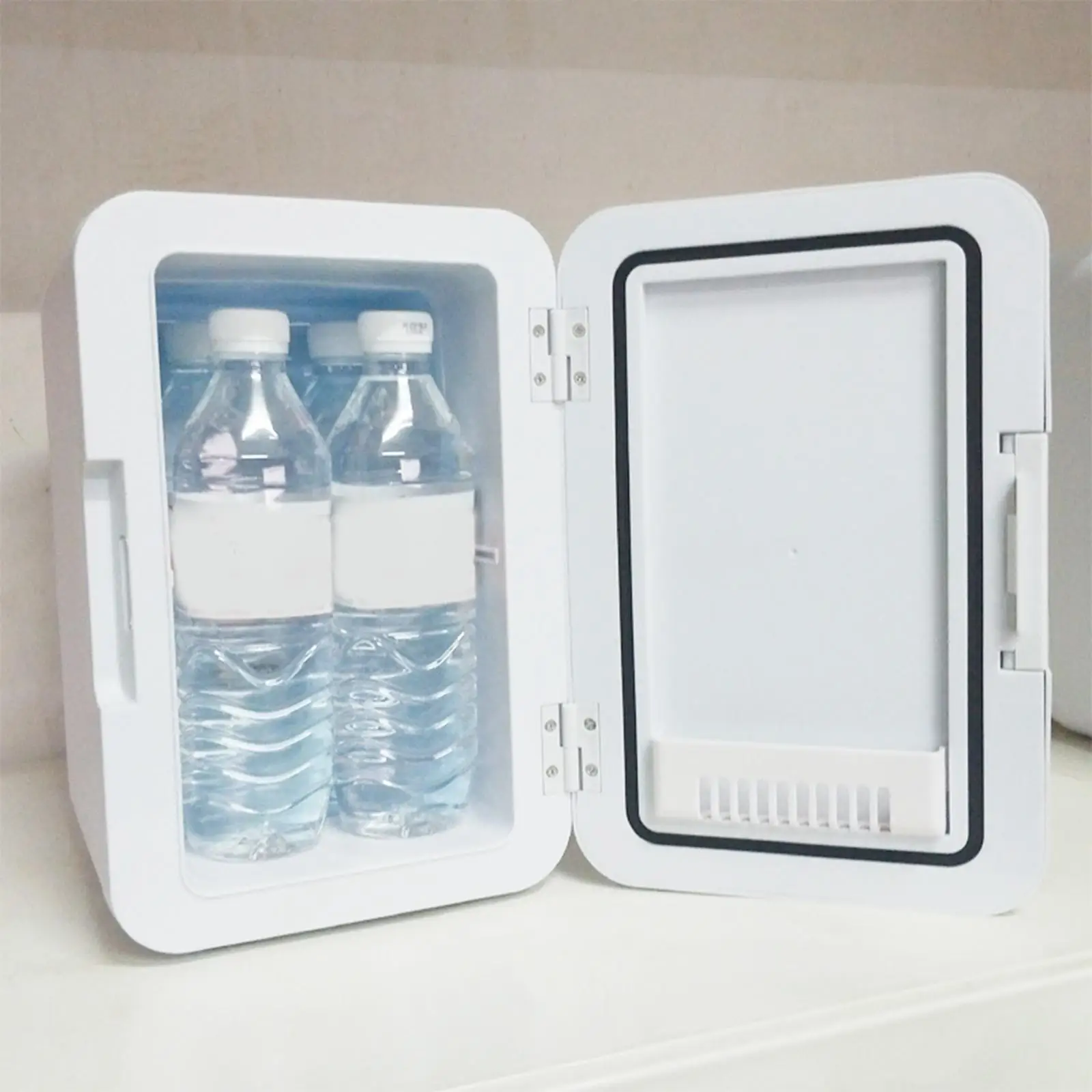 8 Liter Car Refrigerator Dual Use PP Freezer Low Energy Consumption 12V Mini Fridge for Auto Drinks Cosmetics Skincare Travel