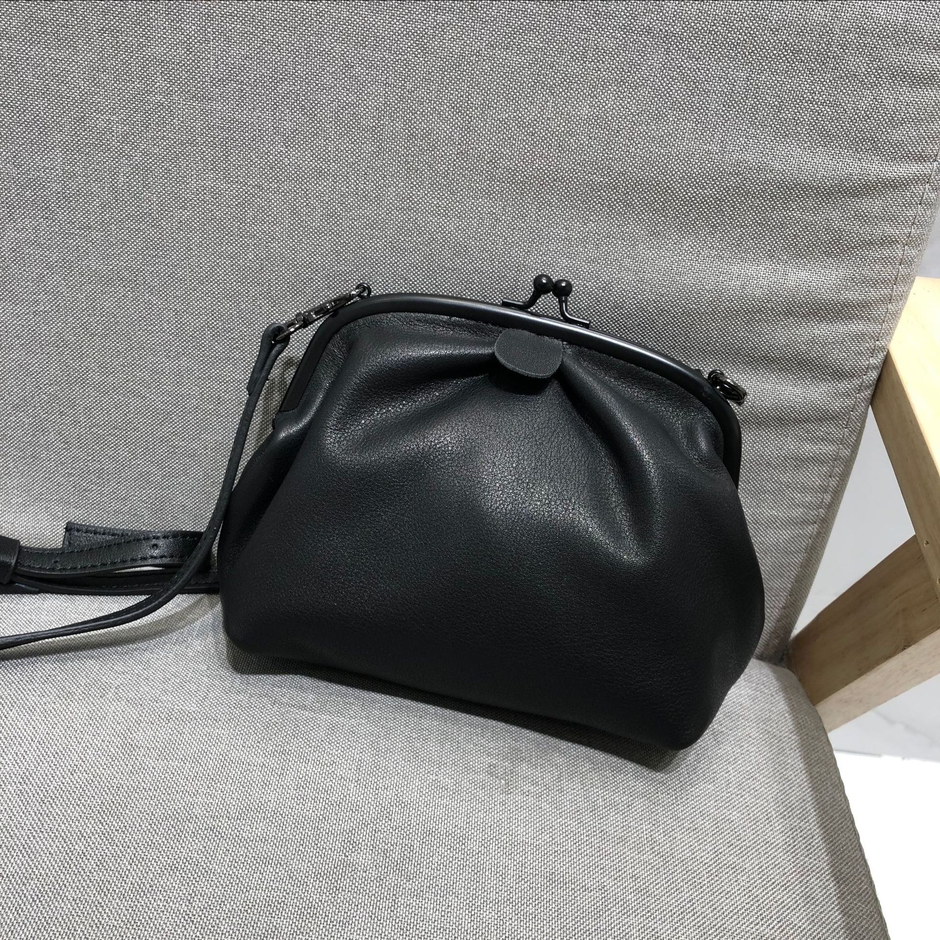 Vintage Leder handgemachte Oberschicht Rindsleder Umhängetasche Umhängetasche Damen Brusttasche Fanny Pack kleine Tasche Clip Bag – Detail 5