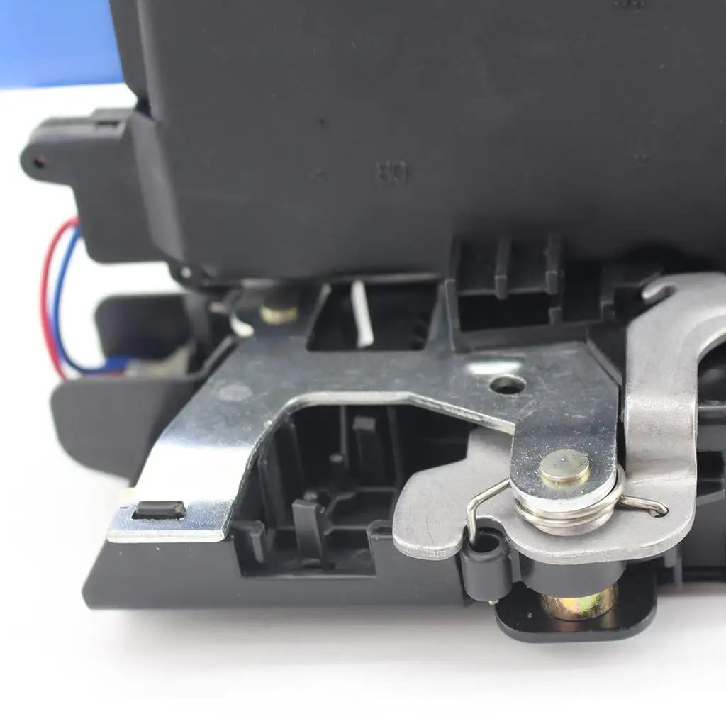 Front Left Power Door Lock Actuator,- Fits  Golf Mk5 (2003-2009)  & Hatchback- Replaces# 3D183701 Motor