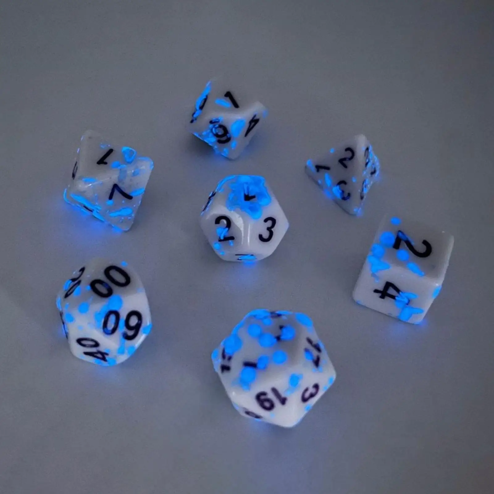 7Pieces Acrylic Polyhedral Dice Set D4 D6 D8 D10 D12 D20 Multisided Dice Color Changing Dice for Table Board Game Card Games