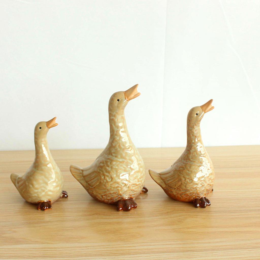 Modern Ceramic Duck Statue Animal Figurine Ornament Sculpture Living Room Tabletop Bookcase Desktop Home Decoration Collection