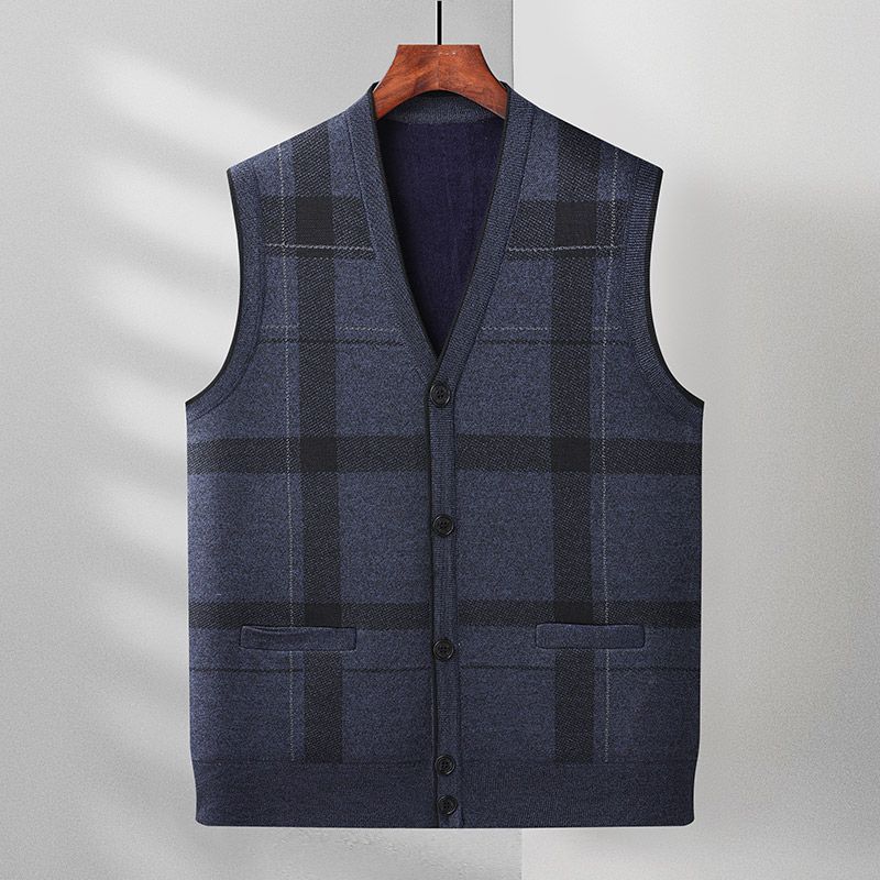 Description Picture 2 of item2024 Autumn Winter Men's Fashion V-neck Sleeveless Sweater Coats Male Fleece Warm Knitted Waistcoat Men Plaid Casual Vest D673