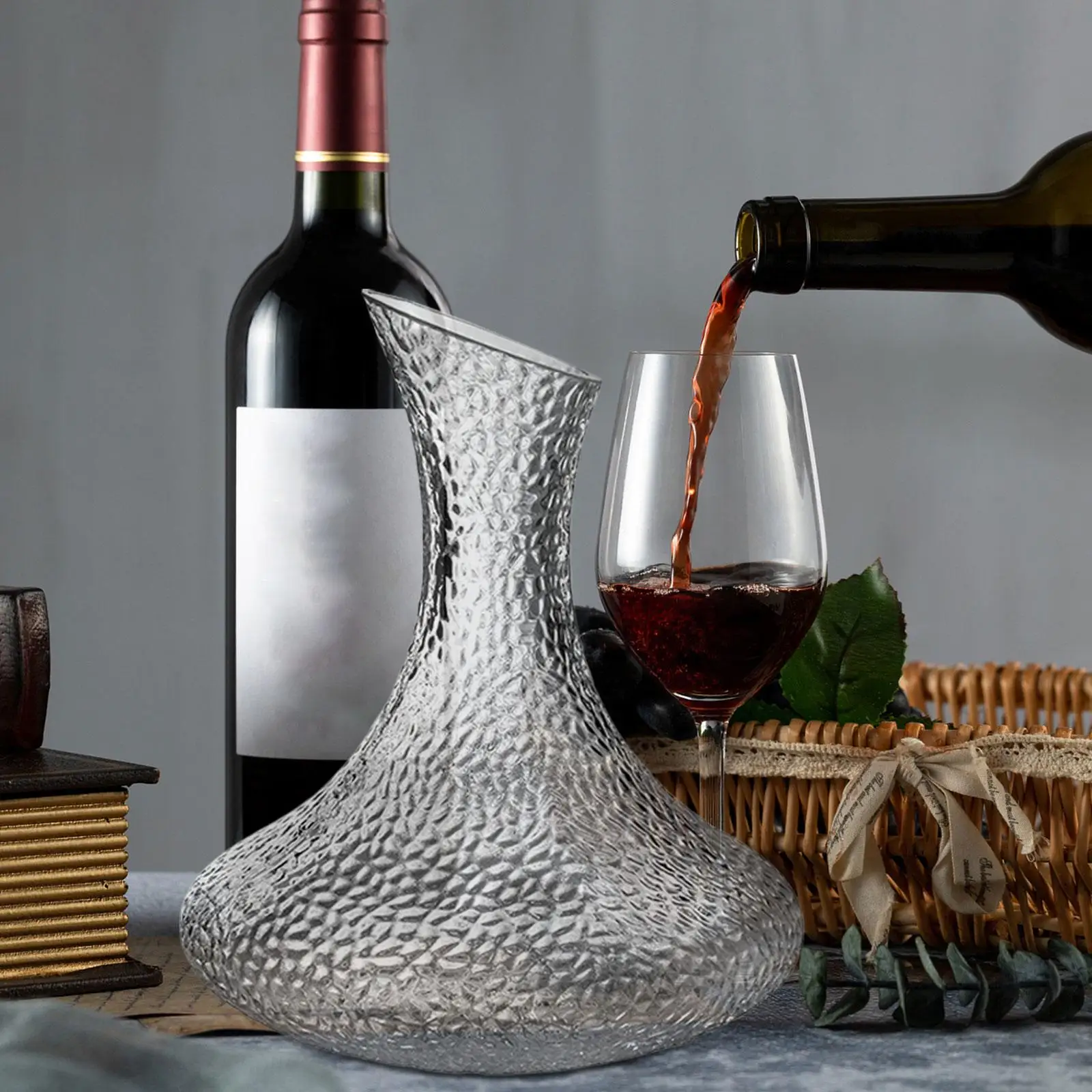 Wine Decanter Durable Stable Equipment Glass Gift Creative Decoration Wine Separator for Red Wine Home Desktop Kitchen Birthday