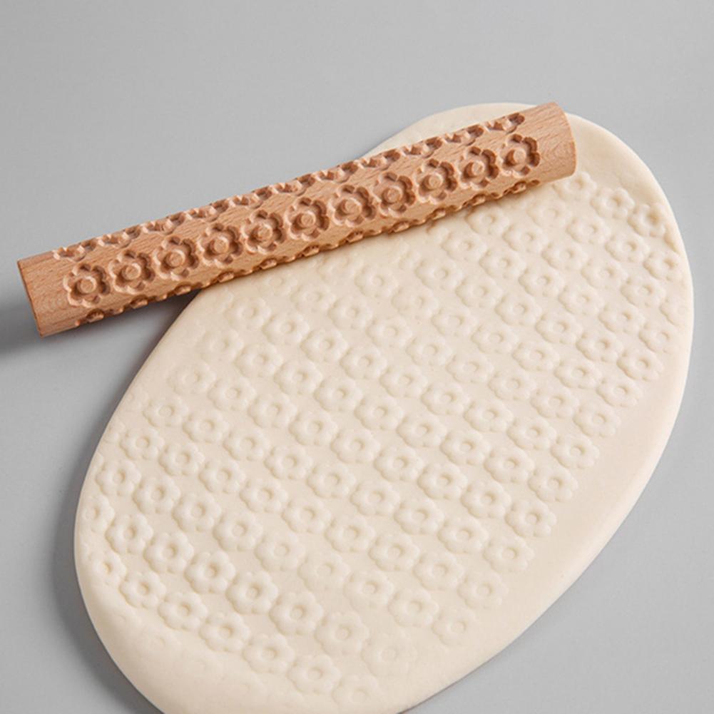 Description Picture 4 of itemRolling Pin Non-stick Wood Dough Roller High Density Lightweight Pastry Roller 3D Pattern Engraved Fondant Roller Mini Gadget
