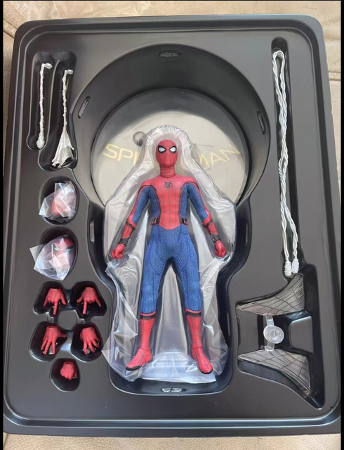  Mezco Toys One: 12 Collective: Marvel Spider-Man Homecoming  Action Figure : Toys & Games