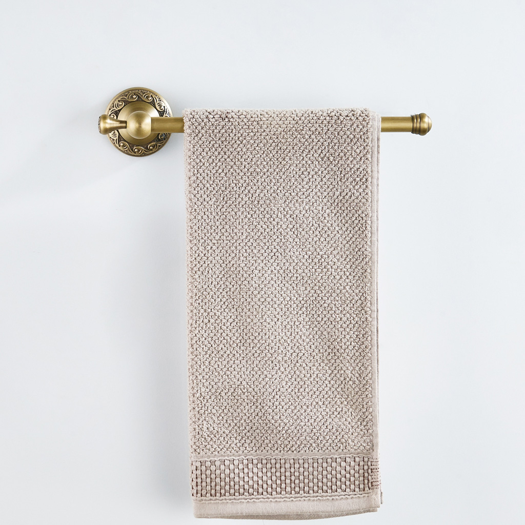 Bathroom Towel Rail Rail Shelf Made of Brass in Country Style with A Length of