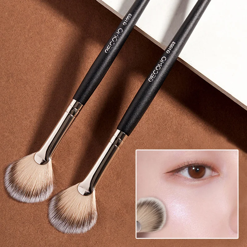 Best of 1PCS Loose Powder Brush Fan Shaped Blush Highlighter Makeup Brush Black Handle Professional Soft Hair Face Beauty Make Up Tools Reviews & Tips