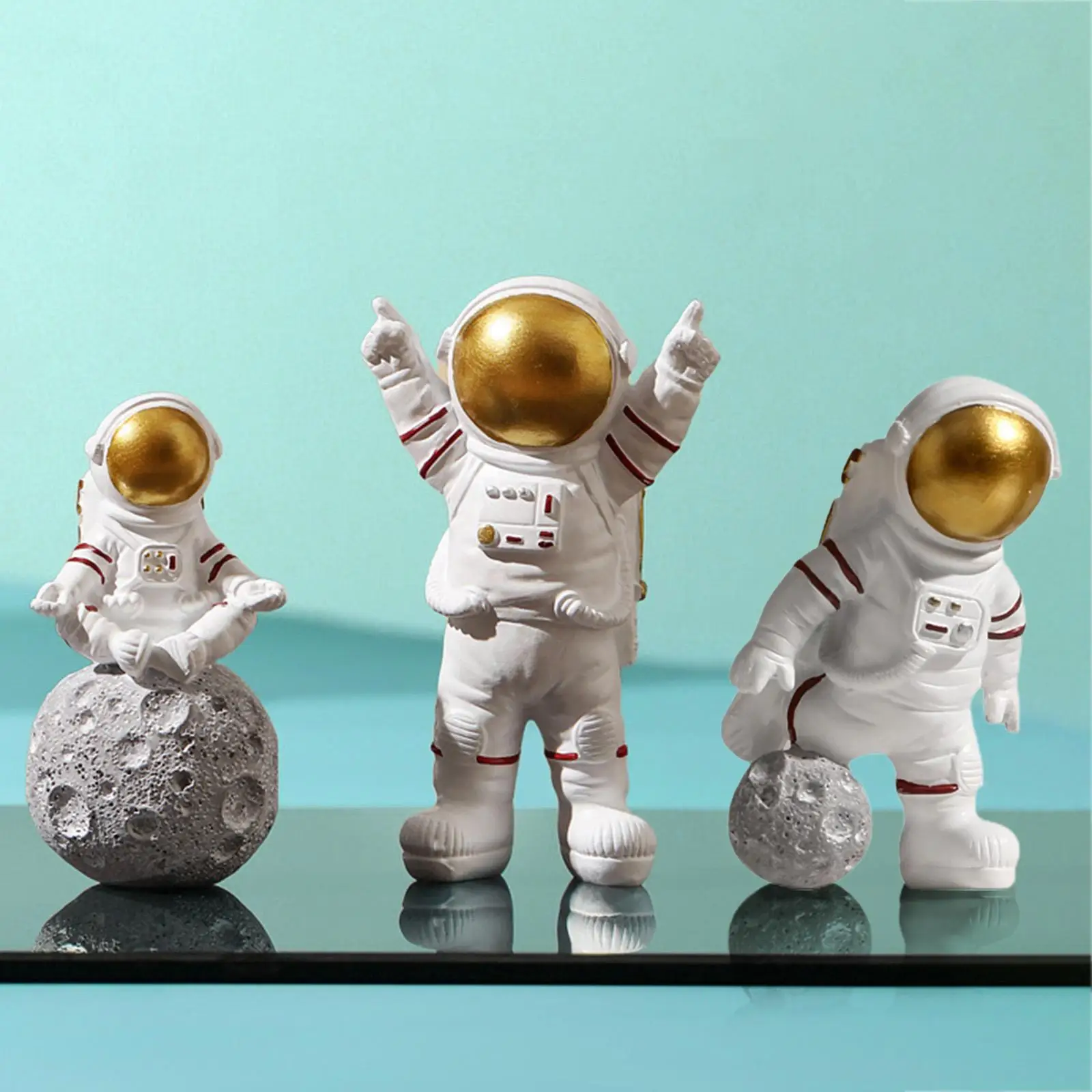 3 Pieces Astronaut Statue Cake Topper Decor Spaceman Figurines for Cabinet