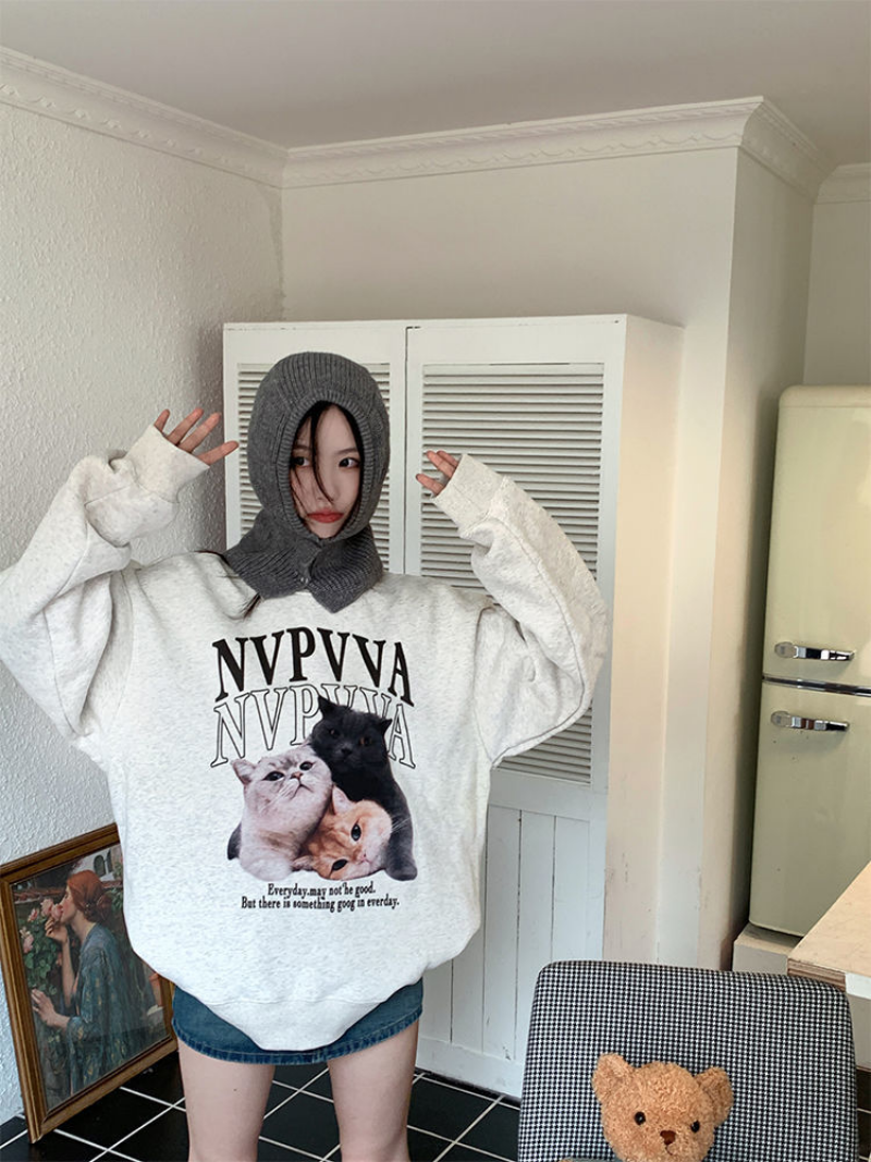 Cat Kawaii Graphic Pullover Image 4