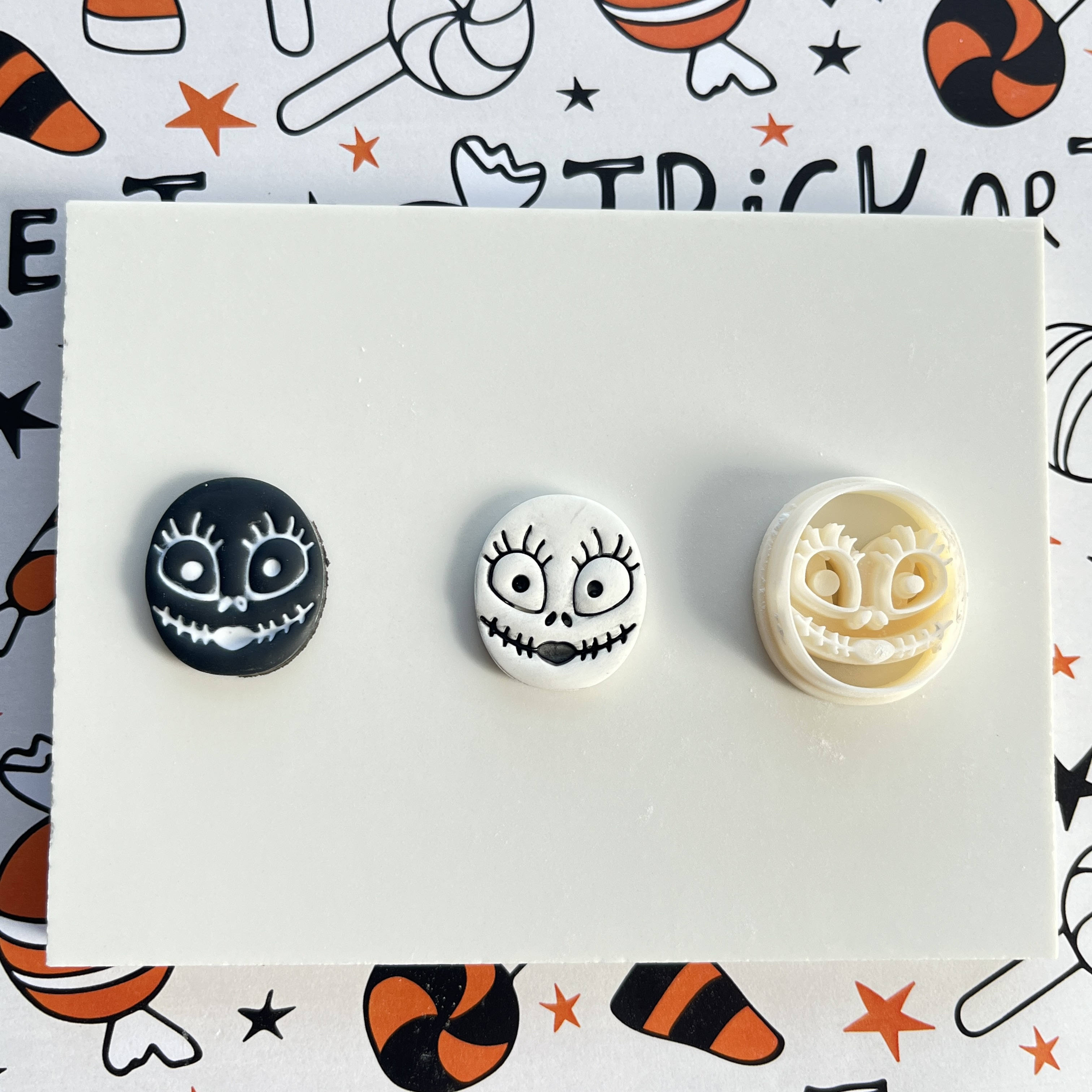 Description Picture 4 of itemHalloween Series Clay Molds Witch Hat/Cat/Zombie/Bone/Pumpkin/Bat/Web/Ghost Clay Cutting Molds DIY Earrings Jewelry Hand Tools