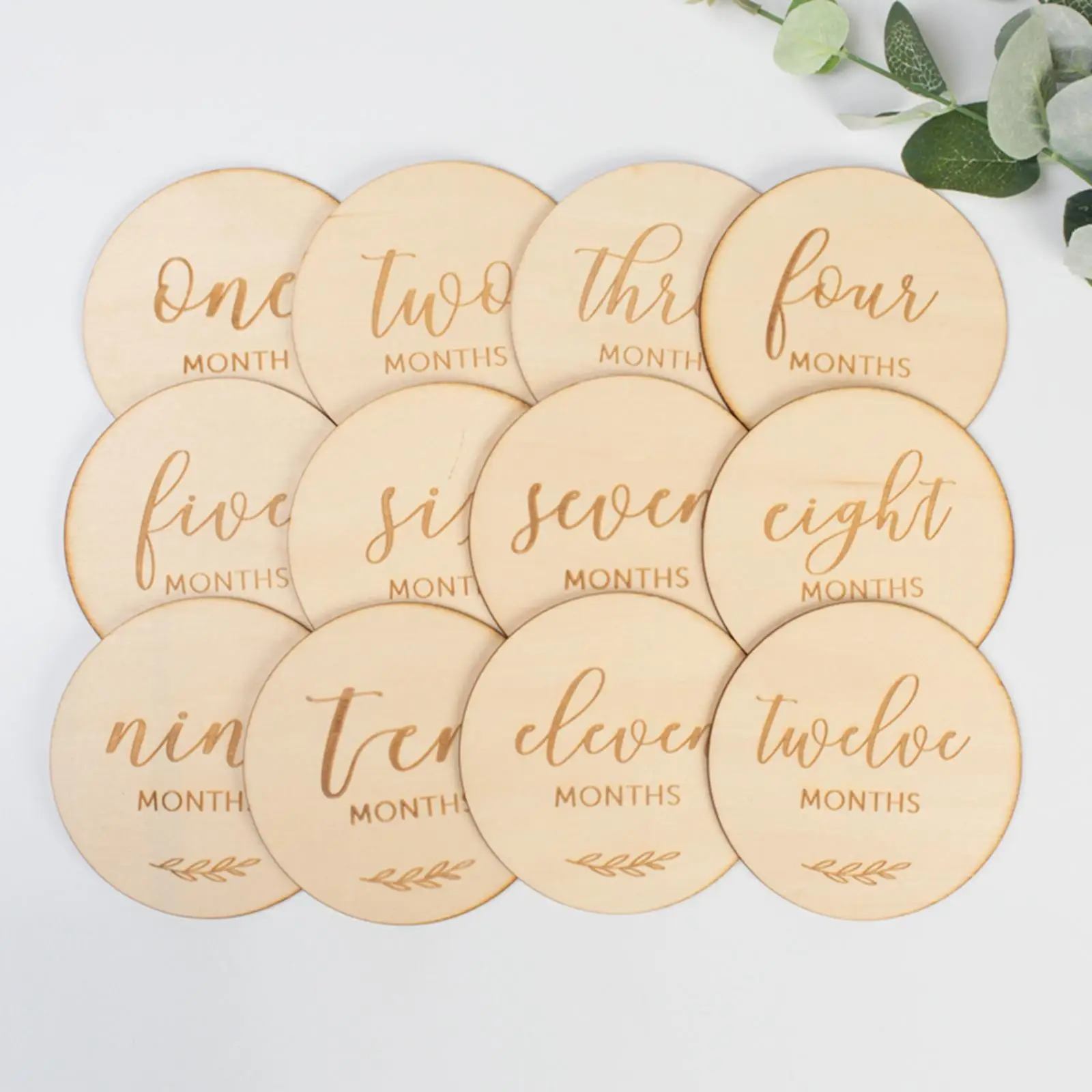 Beautiful Wooden Baby Milestone Cards Double Sided Newborn Photo Props Round Milestone Markers for Pregnancy Baby Shower Gifts