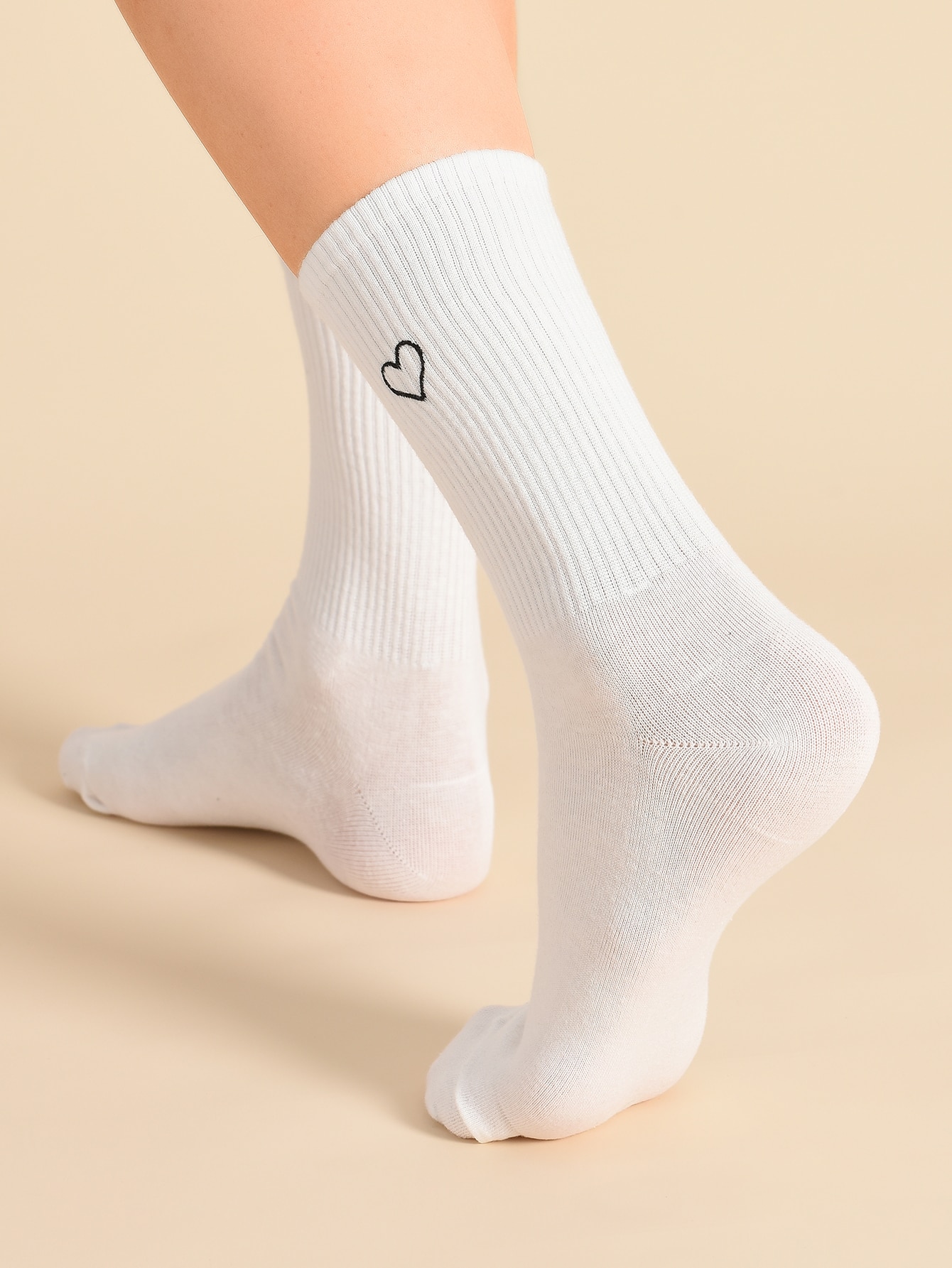 Title 5, 2 Pairs Middle Tube Socks Black and White Socks...